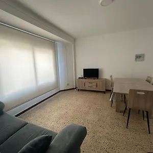 https://apartamentos-playa-la-perola.topcostabravahotels.com